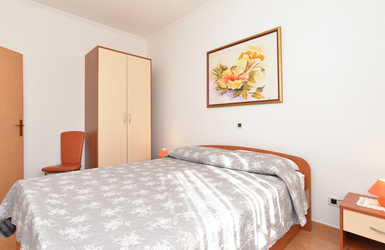 Ljiljana 1553 Apartment