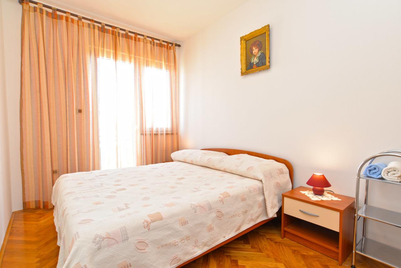 Apartment Ljiljana 1553